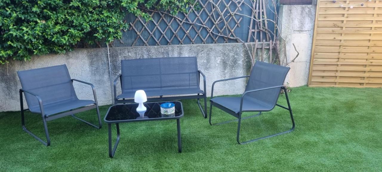 Appartement Aux Creissauds à Aubagne Extérieur photo